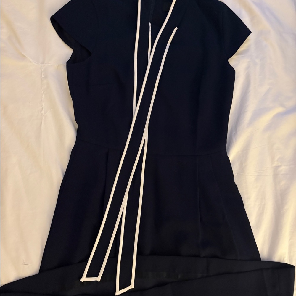 NWOT J.Crew Tie Neck Bow Dress Navy Crepe White Piping Cap Sleeve Size 4 Tall - Picture 3 of 4